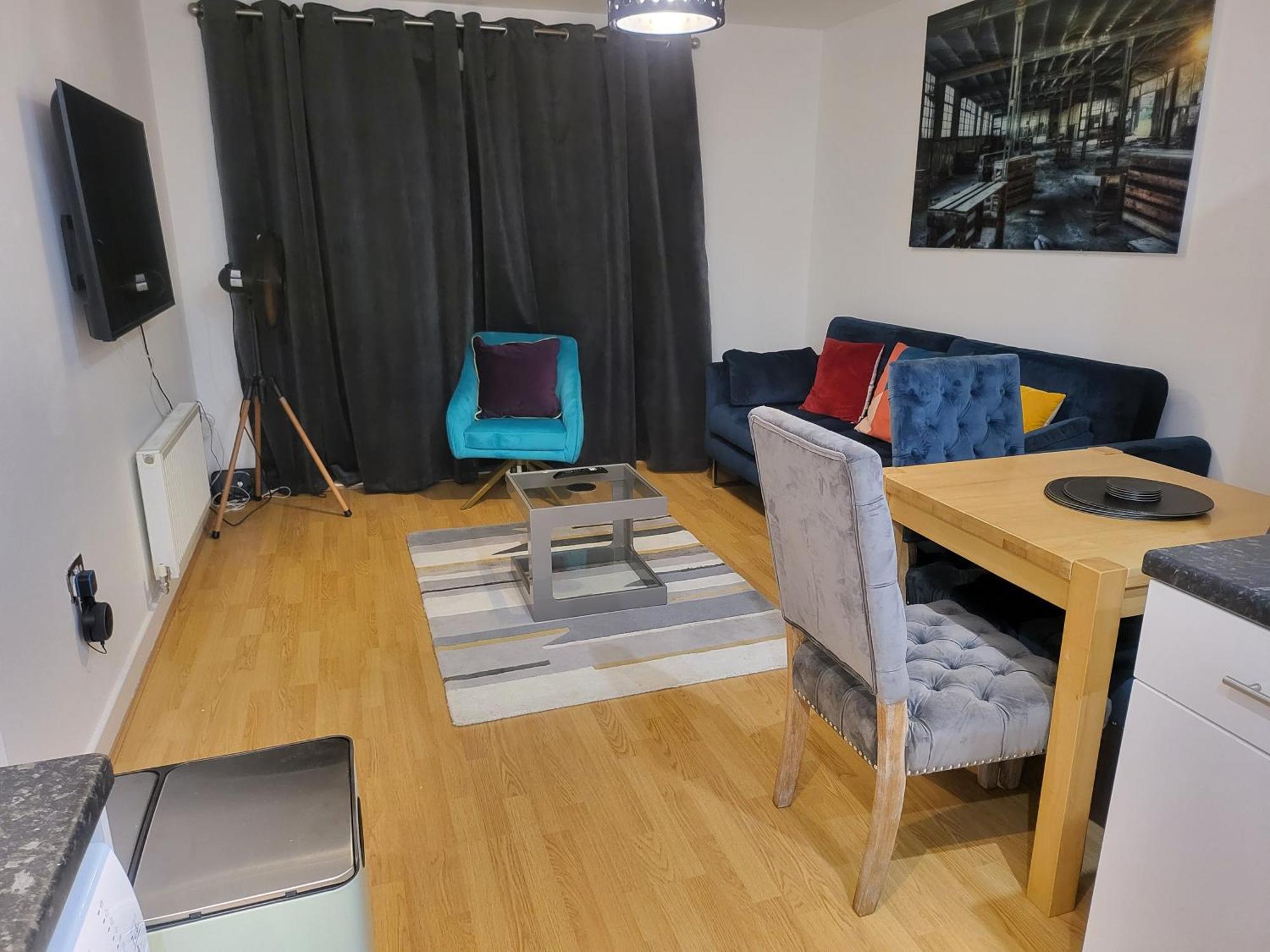 Garland 2 Apartment *